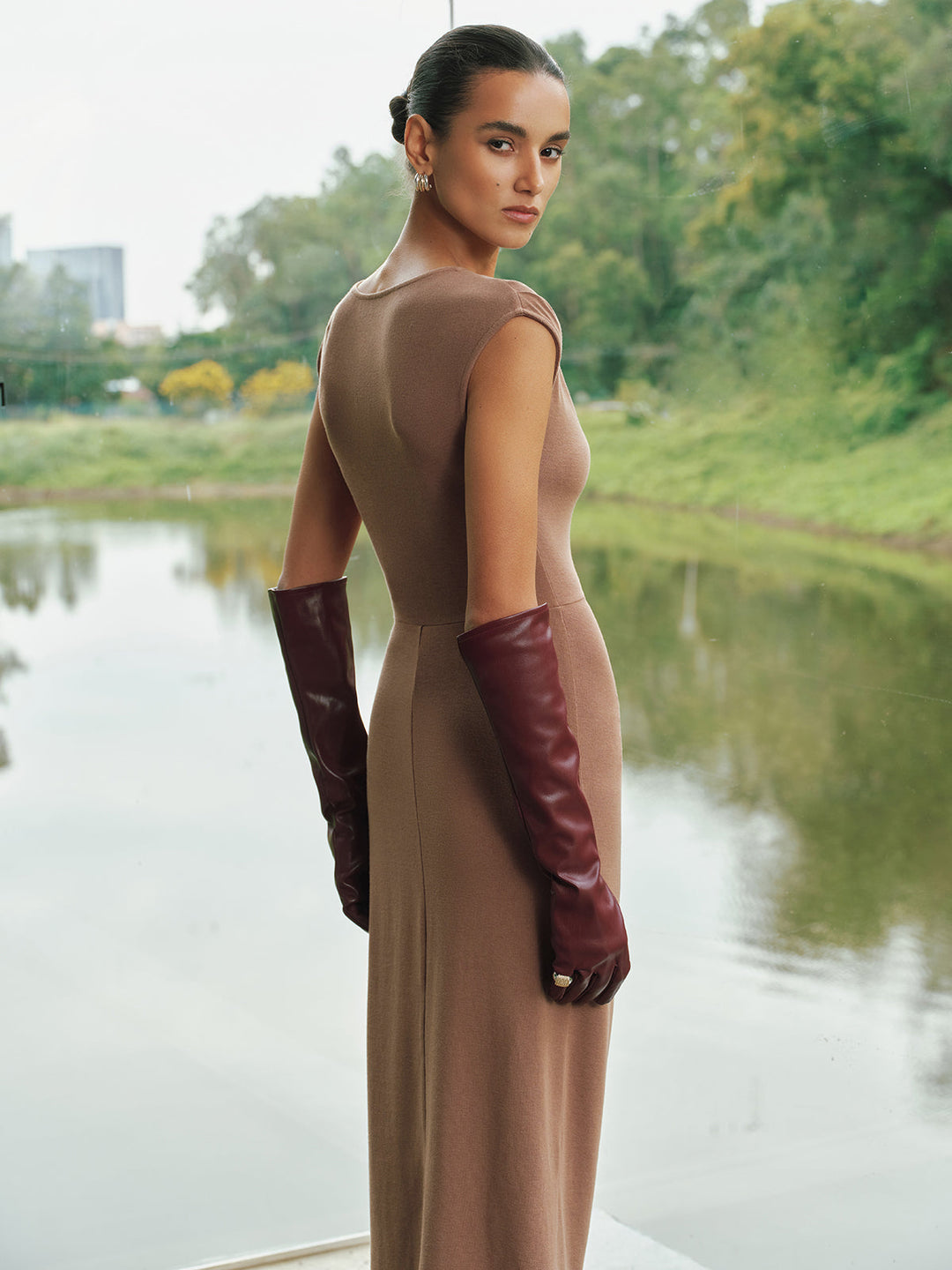 Sleeveless Buckle Detail Ruched Midi Dress