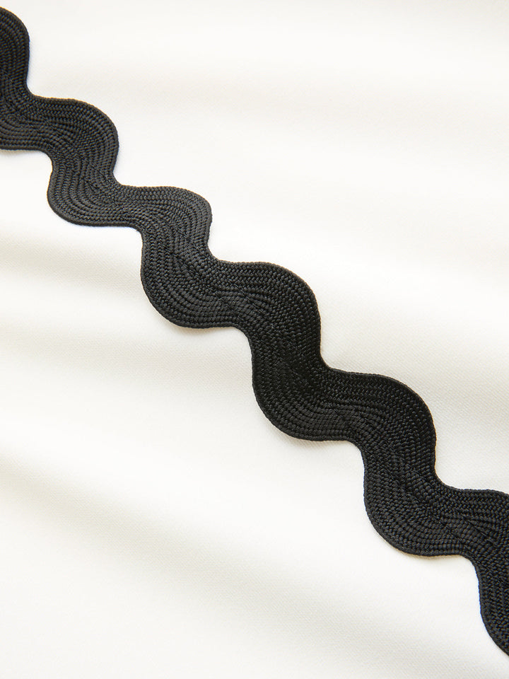 Contrast Scalloped Trim Sleeveless Midi Dress